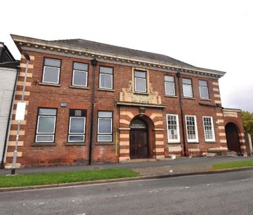 2 bedroom flat to rent - Photo 2
