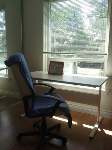 For Lease - 334 Chester Le Boulevard Unit# Main, Toronto, Ontario - Photo 2