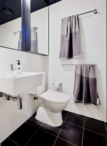 2 Bedroom Apartment - Photo 5