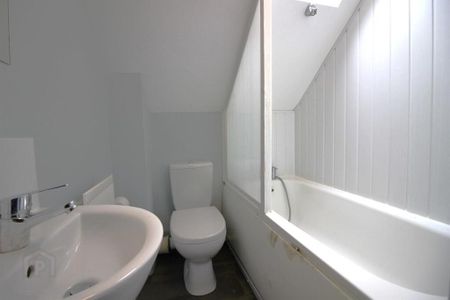 6, 30 Stranmillis Road, Belfast, BT9 5AA - Photo 3