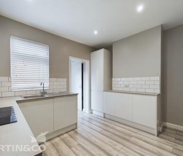 2 bedroom terraced house to rent - Photo 1