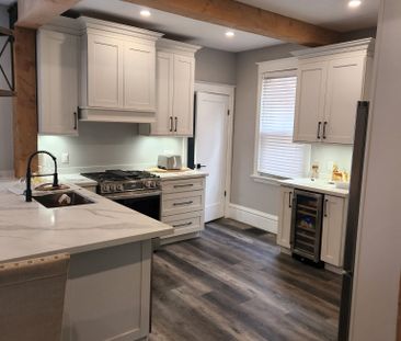 For Lease - 16 Cedar Avenue Unit# 1, Hamilton, Ontario - Photo 1