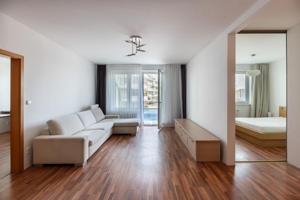 Pronájem bytu 3+kk 82 m² - Фото 1