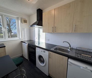 Orleans Place 12, DD2 4BH, Dundee - Photo 6