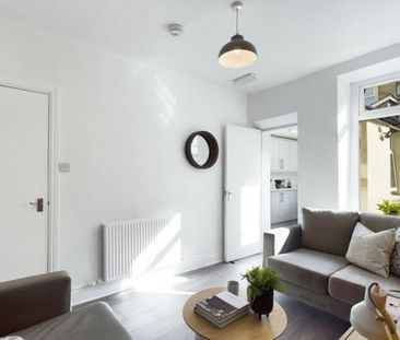 5 bedroom house to rent - Photo 2