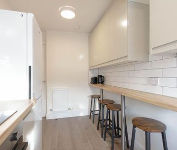 5 bedroom flat share to rent - Photo 5