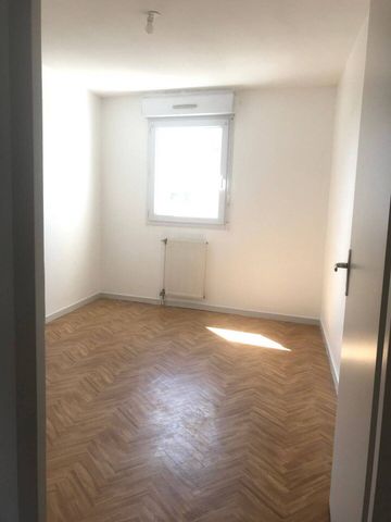 Location appartement 3 pièces 70 m² à Valence (26000) - Photo 2