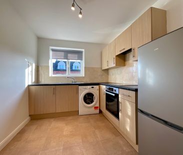 2 bedroom Apartment to let - Photo 5