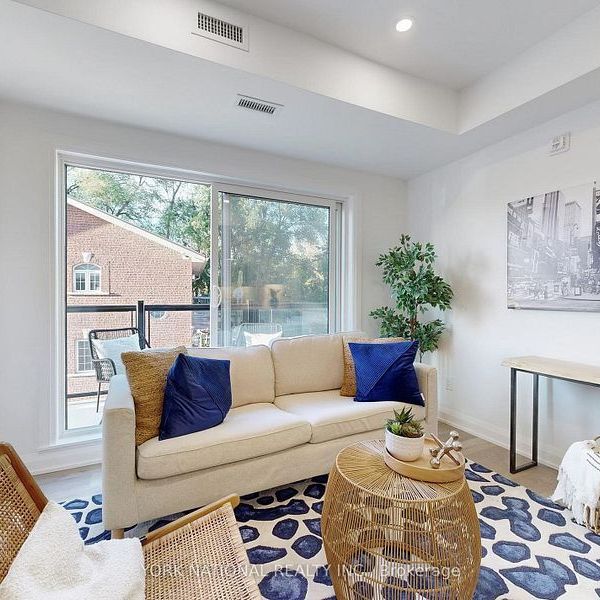 For Lease - 49 Charles Street Unit# 205, Newmarket, Ontario - Photo 1