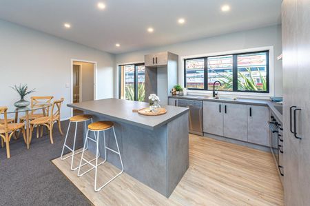 Spacious new Springvale home - Photo 4