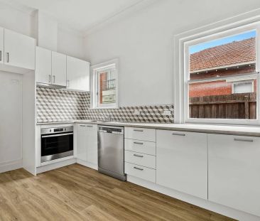 Superb Home Paired with an Unbeatable Location! - Photo 2