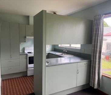 Spacious, Two-Bedroom Unit in Prime Location on a beautiful section - Photo 2