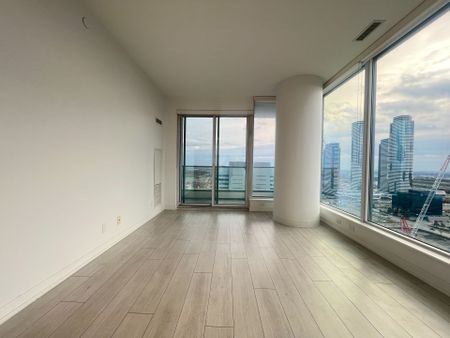 For Lease - 5 Buttermill Avenue Unit# 2609, Vaughan, Ontario - Photo 4