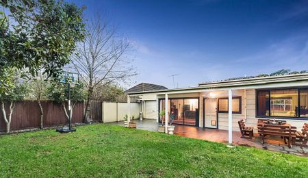 6 Pollina Street, Bentleigh East - Photo 2