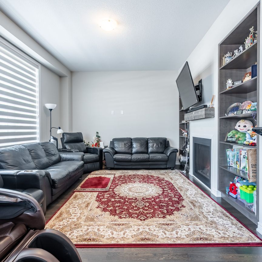 For Lease - 100 Starfire Crescent, Hamilton, Ontario - Photo 1