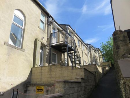 1 bedroom flat to rent - Photo 5