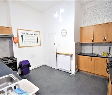 Birkbeck Road, London - Photo 1