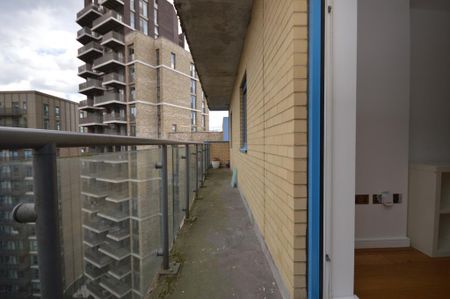 2 bedroom flat to rent - Photo 4