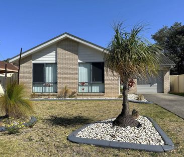 Fully furnished Home near the waterfront. - Photo 4