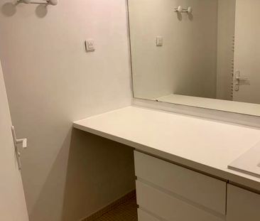 Location Appartement 3 pièces 75m² MARSEILLE 8ème - Photo 3