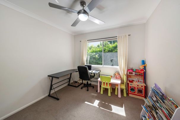 568 Robinson Rd W, Aspley QLD 4034 - House For Rent - $870 | Domain - Photo 1