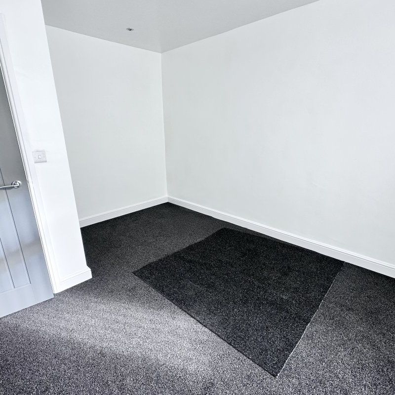 Rockingham Road - Photo 1