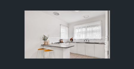 25 Cropley Crescent, Laverton – Family Home in a Prime Location - Photo 3