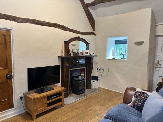 2 bedroom cottage to rent - Photo 1