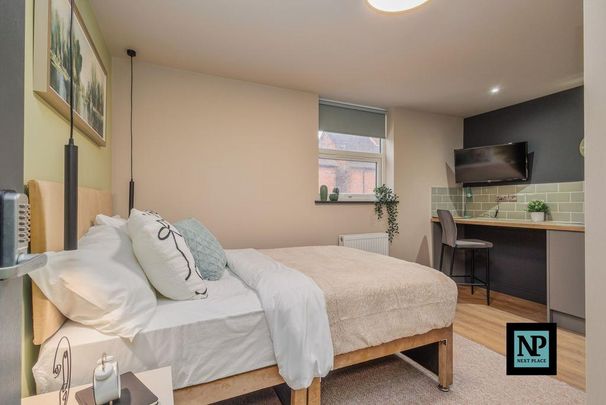 1 bedroom house of multiple occupation to rent - Photo 1