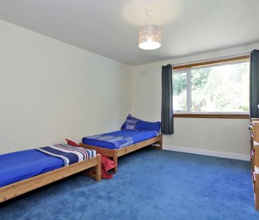 4 bedroom detached house to rent - Photo 6