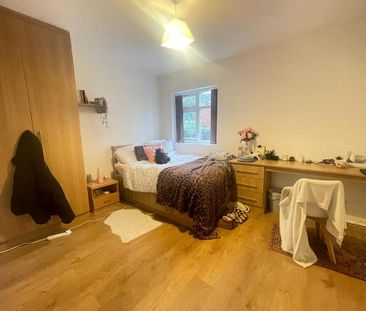 7 bedroom semi-detached house to rent - Photo 2