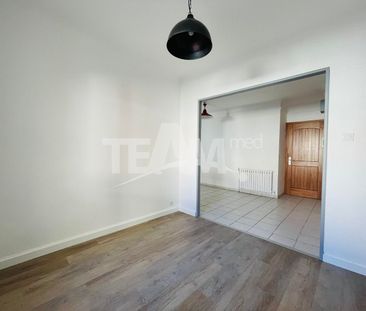 Location Appartement 2 pièces 49m² SETE 34200 - Photo 2