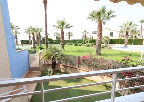 Apartamento bajo en Aguamarina.