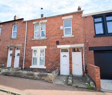 2 bed flat to rent in Salisbury Street, Pelaw, NE10 - Photo 1
