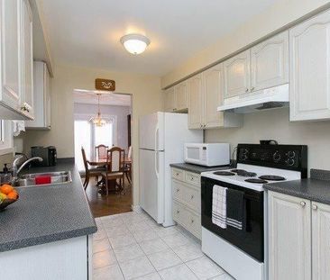For Lease - 107 Trothen Circle, Markham, Ontario - Photo 1