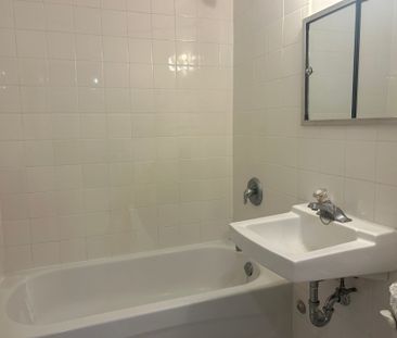 For Lease - 7 Helene Street Unit# 301, Mississauga, Ontario - Photo 5