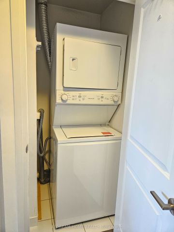 For Lease - 55 Oneida Crescent Unit# 1105, Richmond Hill, Ontario - Photo 2