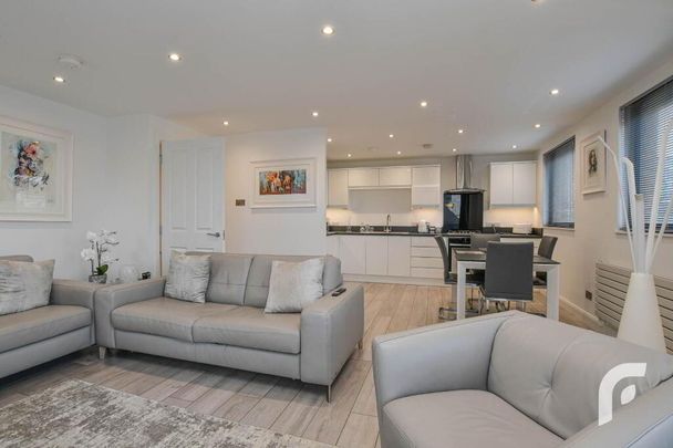 Apartment 22 Queens Square, Belfast, BT1 3FF - Photo 1