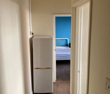 Studio Flat, Saxby Street, LE2 - Photo 6