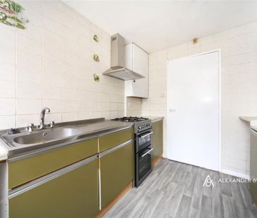 3 bedroom terraced house to rent - Photo 6