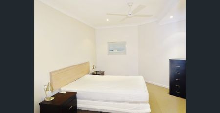 Lovely Furnished Apartment in a Great Central Location! - Photo 5