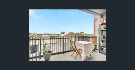 Two Bedroom Apartment in the Alexandra Building - Photo 2