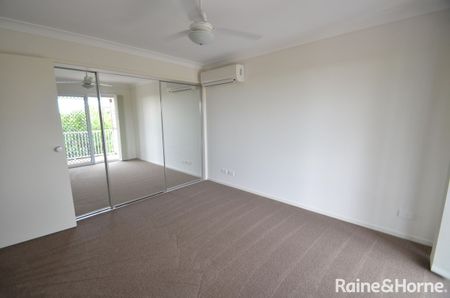 Lovely Modern 3 bed Townhouse For Rent $650 per week - Photo 5