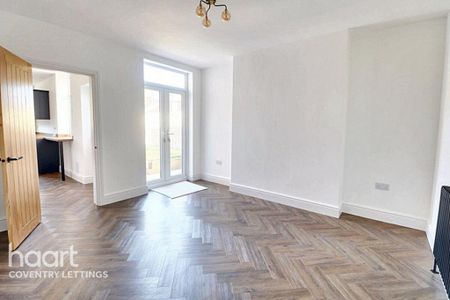 3 bedroom semi-detached house to rent - Photo 3