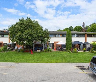 2055 - 2057 Barsuda Drive | 2057 Barsuda Drive, Mississauga - Photo 1