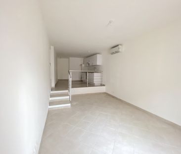 Location Appartement 2 pièces 50m² TOURVES 83170 - Photo 5