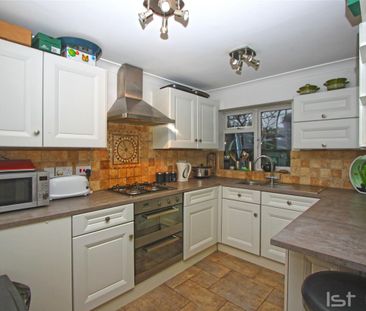 Stanley Road, Southend On Sea - Photo 6