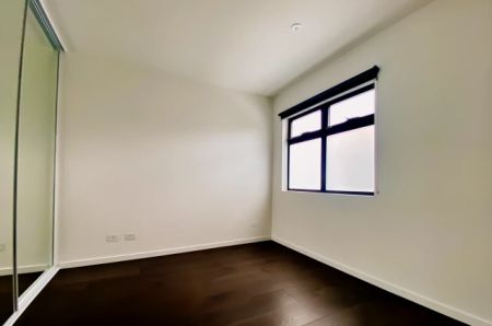 3 Bedroom - Photo 2