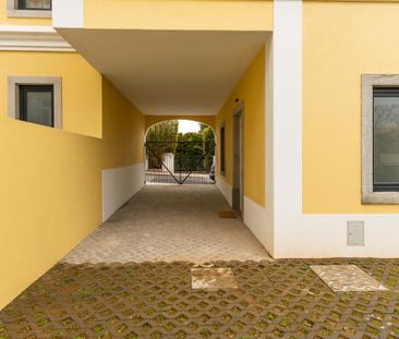 3 Bedroom House, Cascais - Photo 3