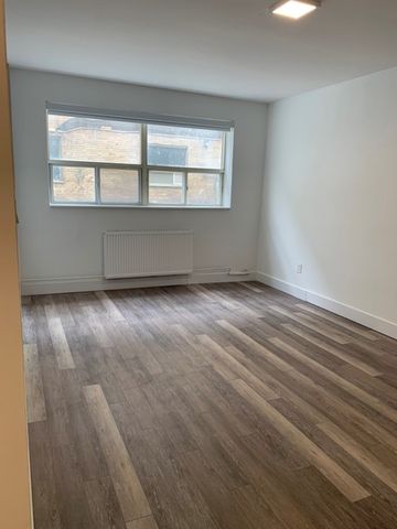 1 Bedroom - Photo 3